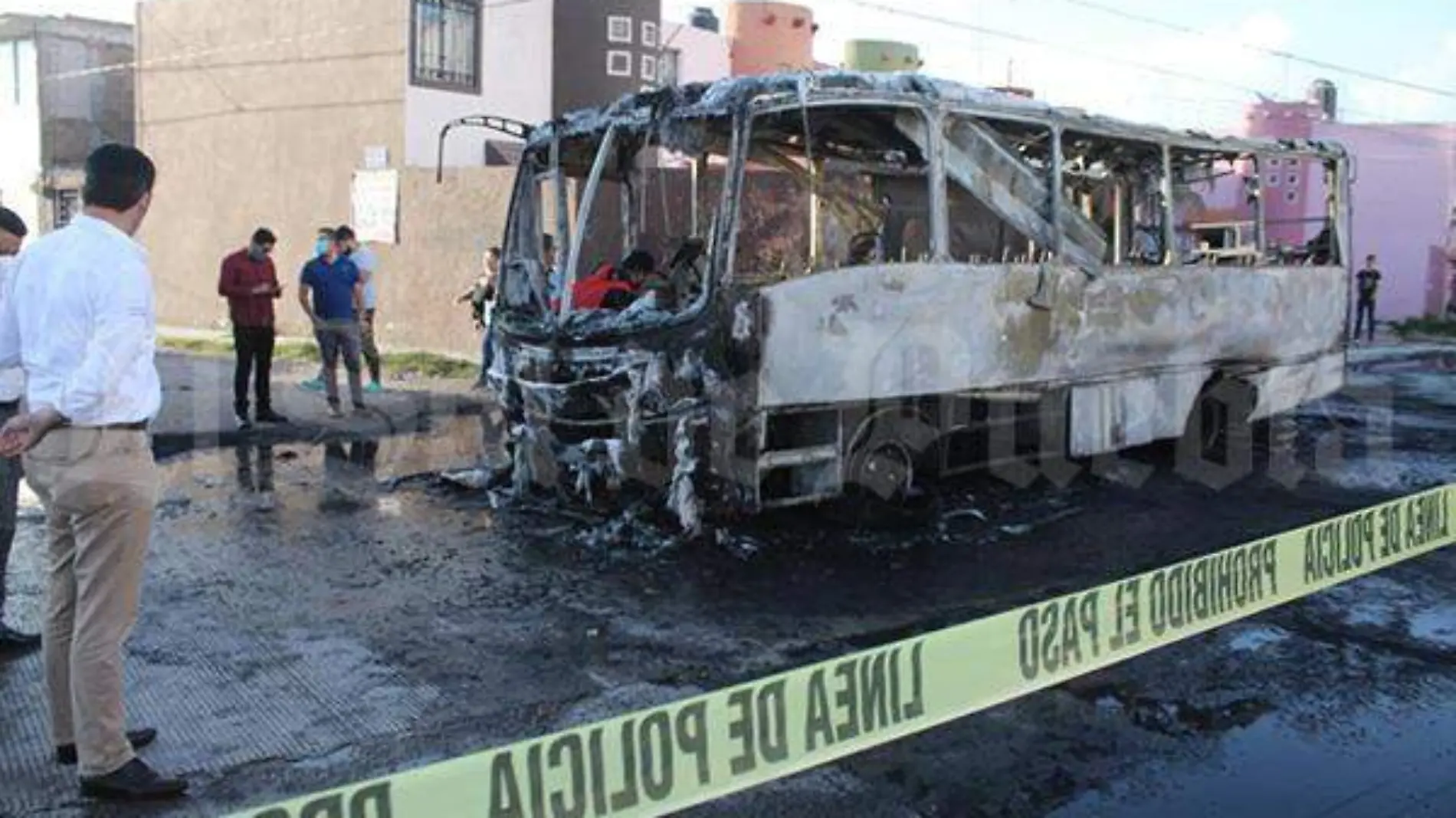 Autobus ruta quemado 1